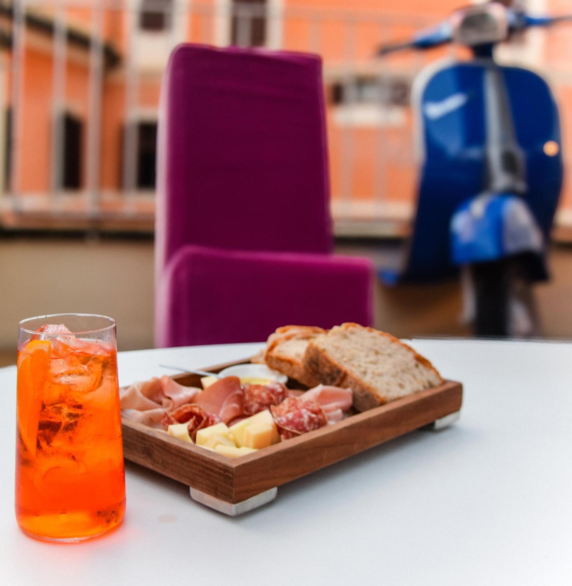 Mytale Creative Academy Hotel Rome Extérieur photo